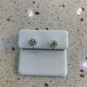 10k gold 6mm push back cz Earring round cut